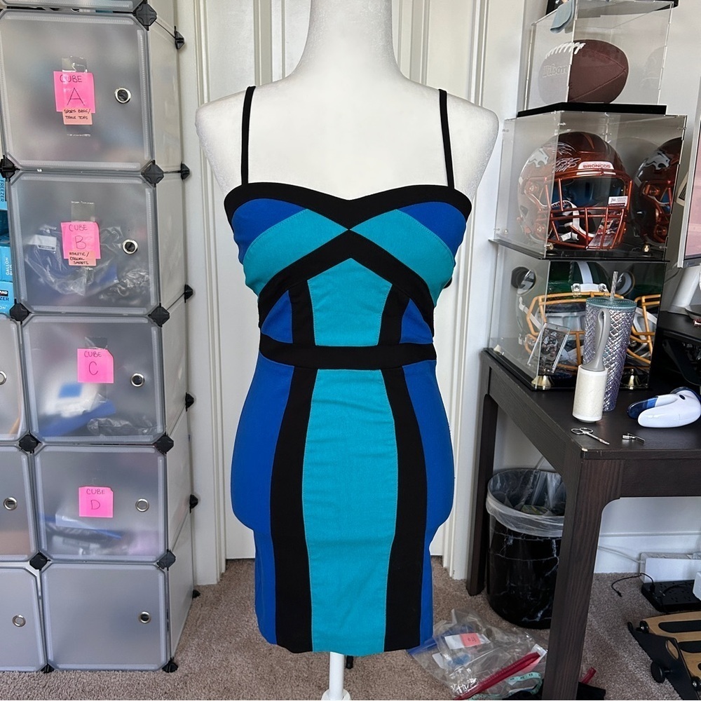 XOXO Colorblock Blue Black Bodycon Mini Dress 3/4 - Picture 3 of 7